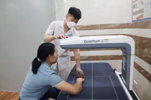 SỬ DỤNG MÁY ĐO MẬT ĐỘ LOÃNG XƯƠNG ĐỂ ĐIỀU TRỊ NHÓM BỆNH LÝ CƠ XƯƠNG KHỚP HIỆU QUẢ NHẤT